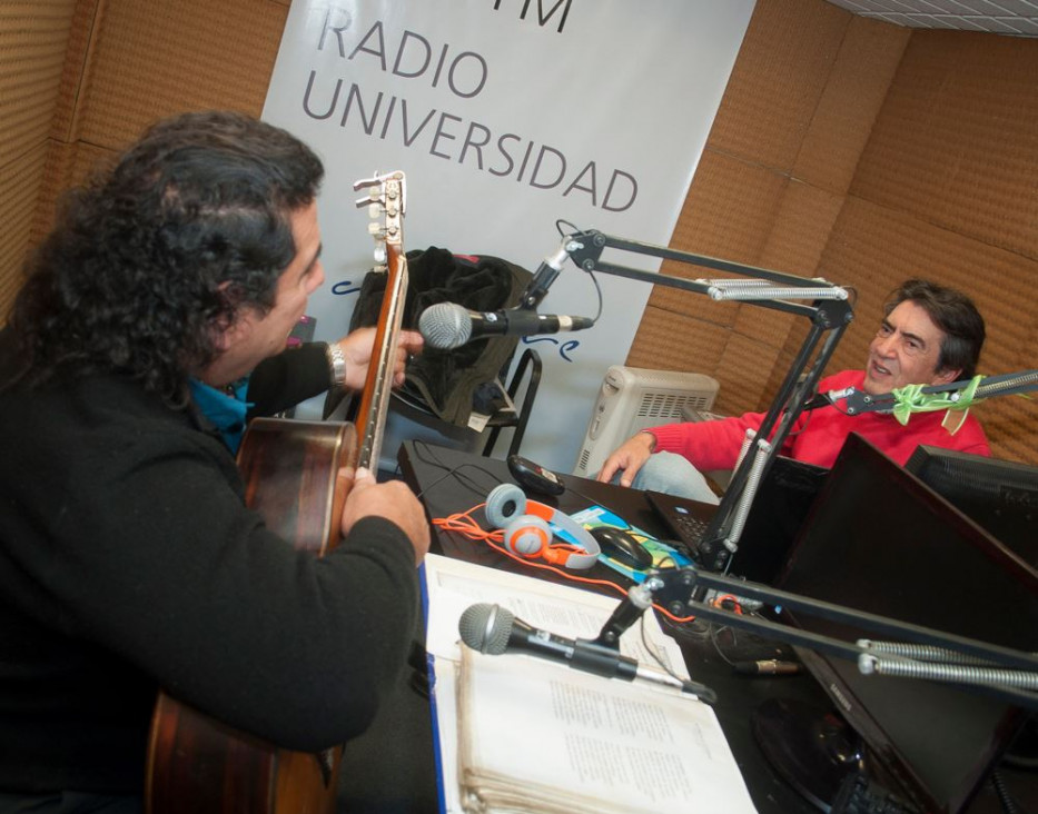 imagen Entrevista: Rubén Giménez, cantor de las cosas nuestras 