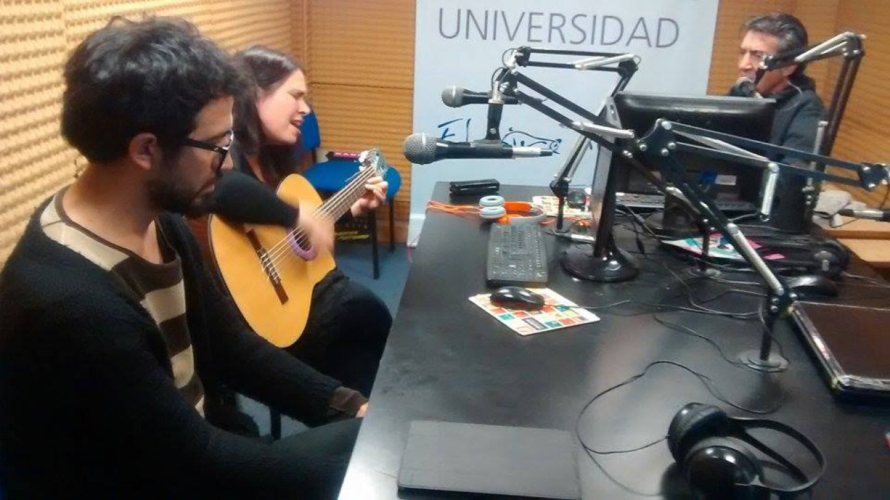 imagen Vilú y Ramírez Neira, cantautores en un remolino de canciones
