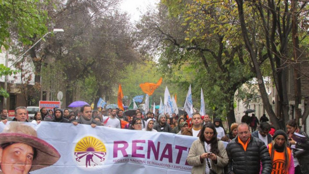 imagen TRABAJADORES DEL RENATEA EN PIE DE LUCHA POR DESPIDOS