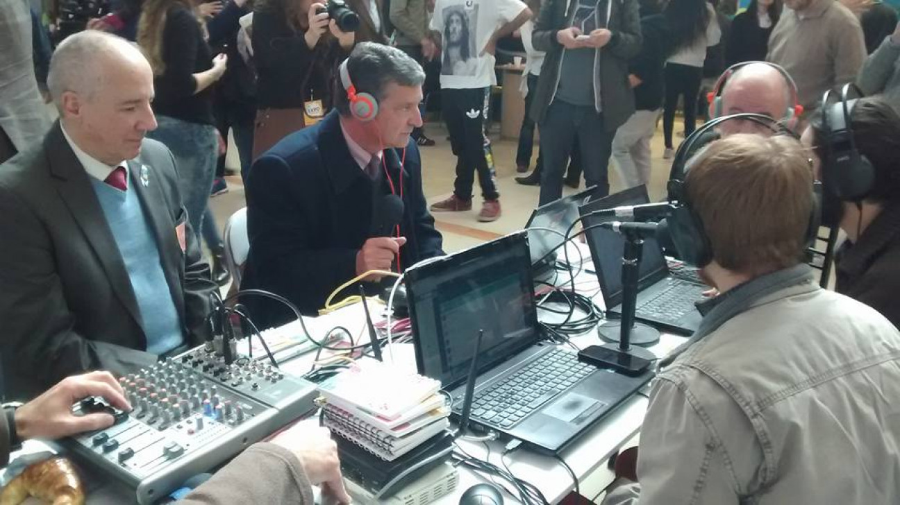 imagen Pizzi y Correas: Íntimas confesiones en una mesa de radio-café