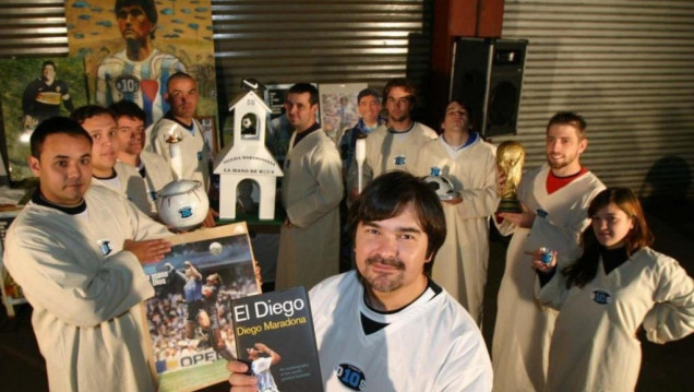 imagen "Dalma nos pidió que sigamos con la Iglesia Maradoniana"