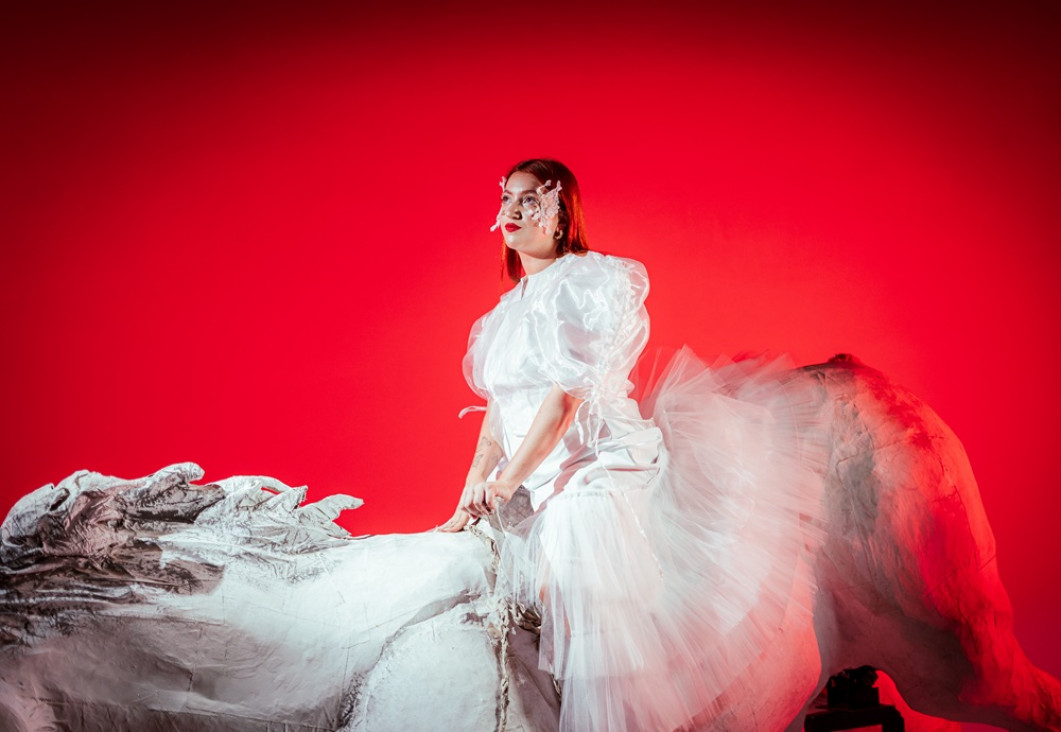 imagen Violeta Trujillo presenta "Estalla y retorna" en el Teatro Independencia