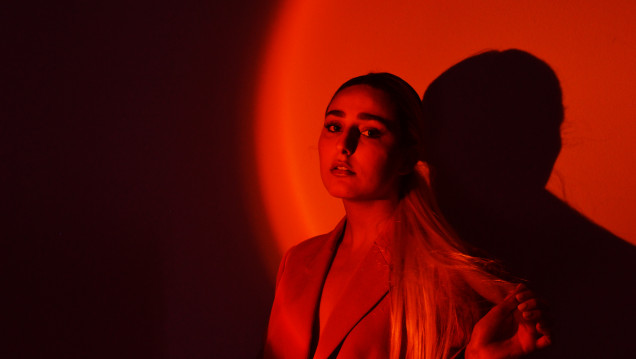 imagen Steffanía Uttaro presenta "La mala", su nuevo single