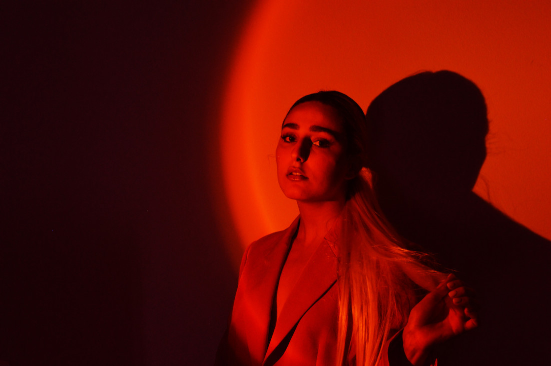 imagen Steffanía Uttaro presenta "La mala", su nuevo single