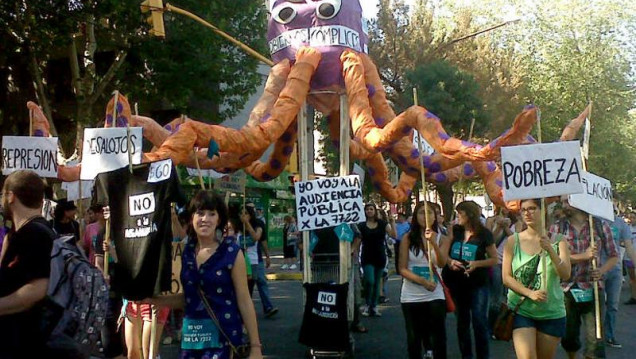 imagen La "Vendimia del Agua" llevó la lucha contra la megaminería al Carrusel
