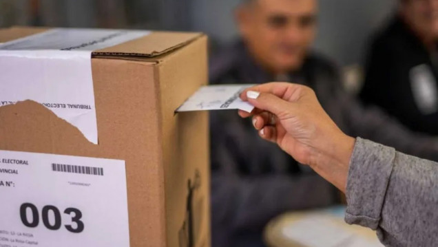 imagen Desinterés y decisión tardía: cómo eligen su voto mendocinos y mendocinas