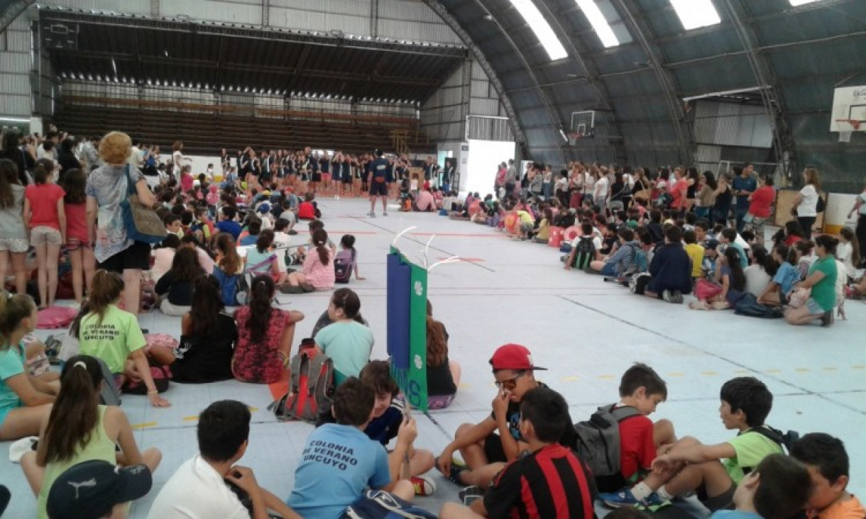 imagen Colonia de vacaciones y temporada de pileta en el Club Universitario