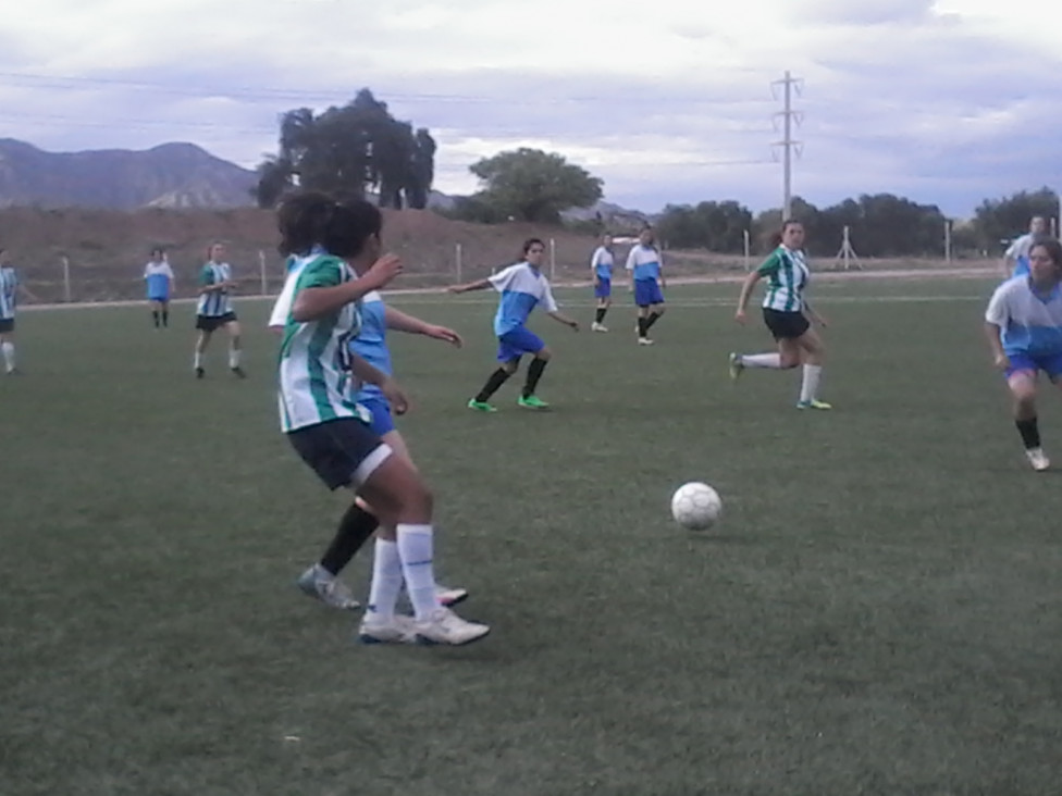 imagen FUTBOL FEMENINO: Dura derrota de la UNCuyo