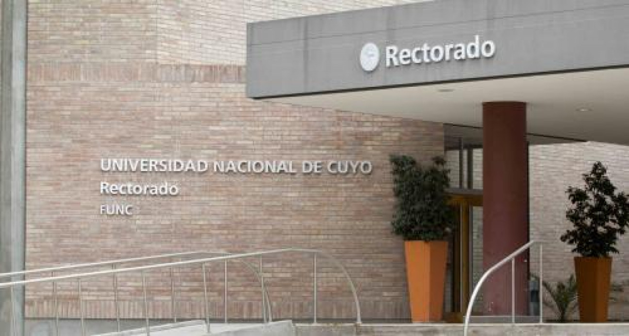 imagen El Consejo Superior de la UNCUYO tratará la situación de los docentes interinos