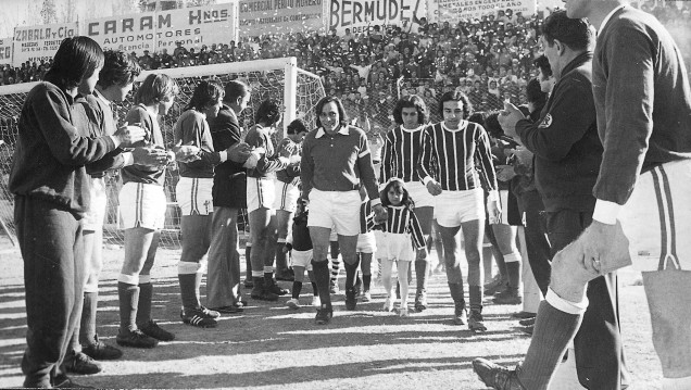 imagen Una pasión es una pasión: historia del fútbol mendocino