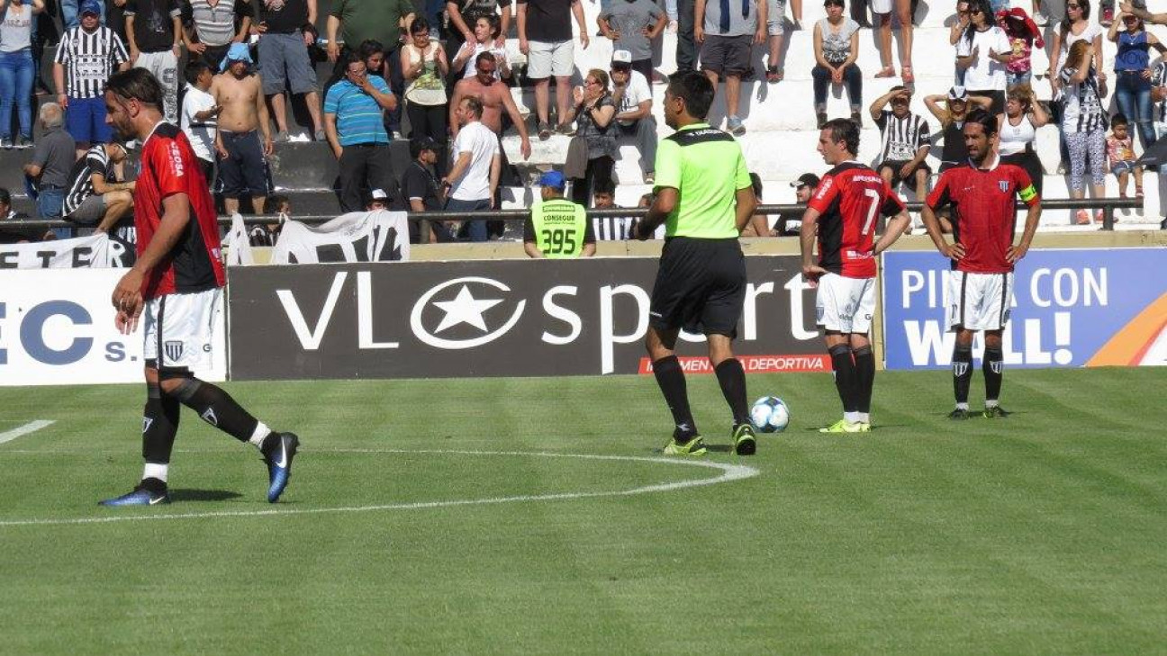 imagen Leandro Becerra: "Tenemos que seguir creciendo como equipo"