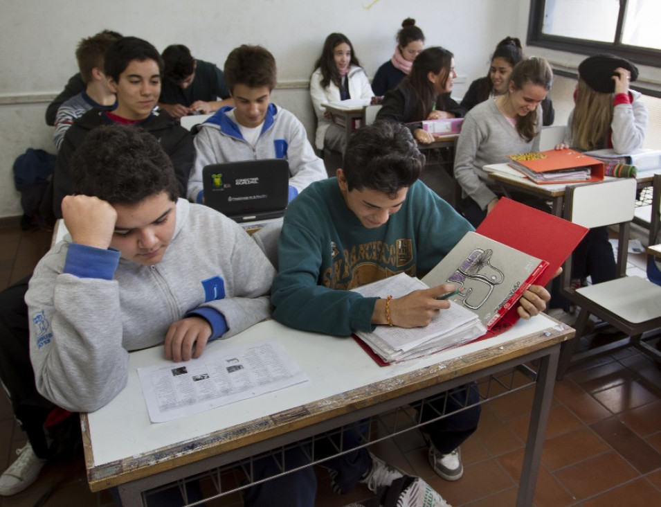 imagen Semana de paro docente universitario: opinión de los padres del DAD