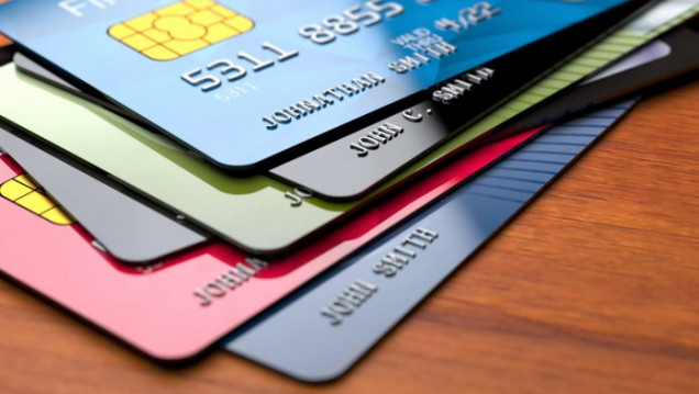 imagen Tarjetas bancarias: faltan plásticos y chips