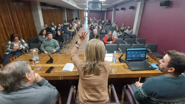 imagen Ampros ratificó paros generales progresivos y denunció crisis sanitaria en Mendoza