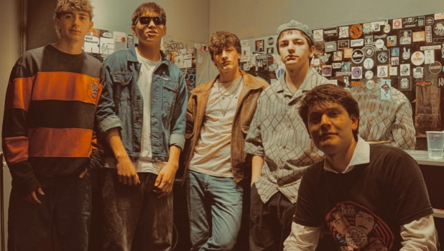 imagen Salernos, la influencia literaria en el rock que llega de Quilmes