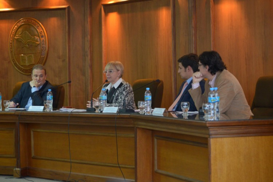 imagen Debate académico por la nueva Ley de Medios