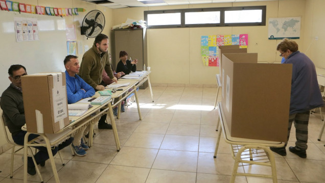 imagen Las encuestas vaticinan poca diferencia entre los candidatos a gobernador de Mendoza