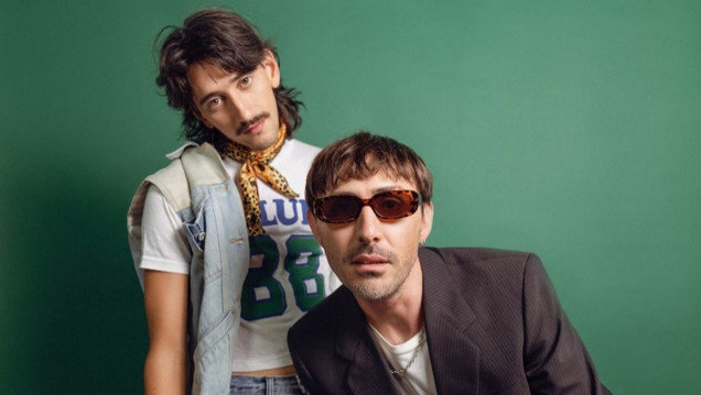 imagen Galean se pregunta si ser "Político o Rolling Stone" en su nuevo single