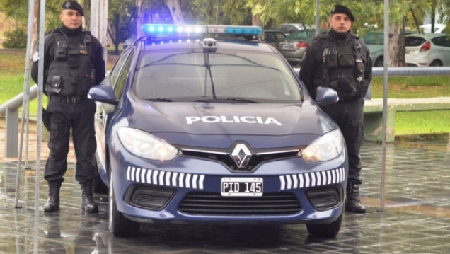 imagen Proponen destinar autos de ministerios a la Policía