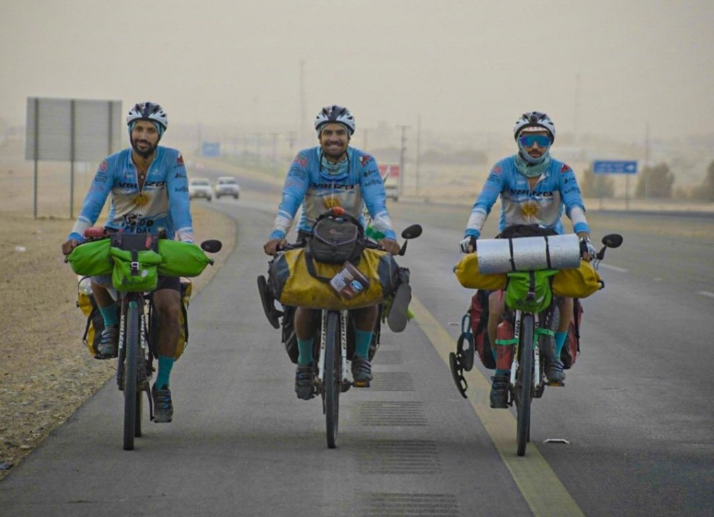 imagen Todo por la Scaloneta y el medio ambiente: cuatro cordobeses viajarán a Qatar en bicicleta