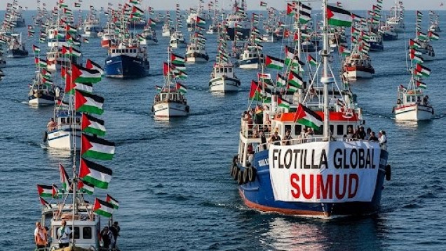 imagen La Flotilla de la Libertad navega rumbo a Gaza