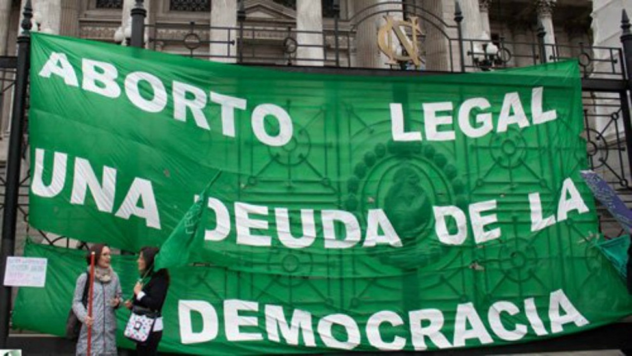 imagen #AbortoLegalYa: un "Tuitazo" y "pañuelazo" por el aborto legal, seguro y gratuito 