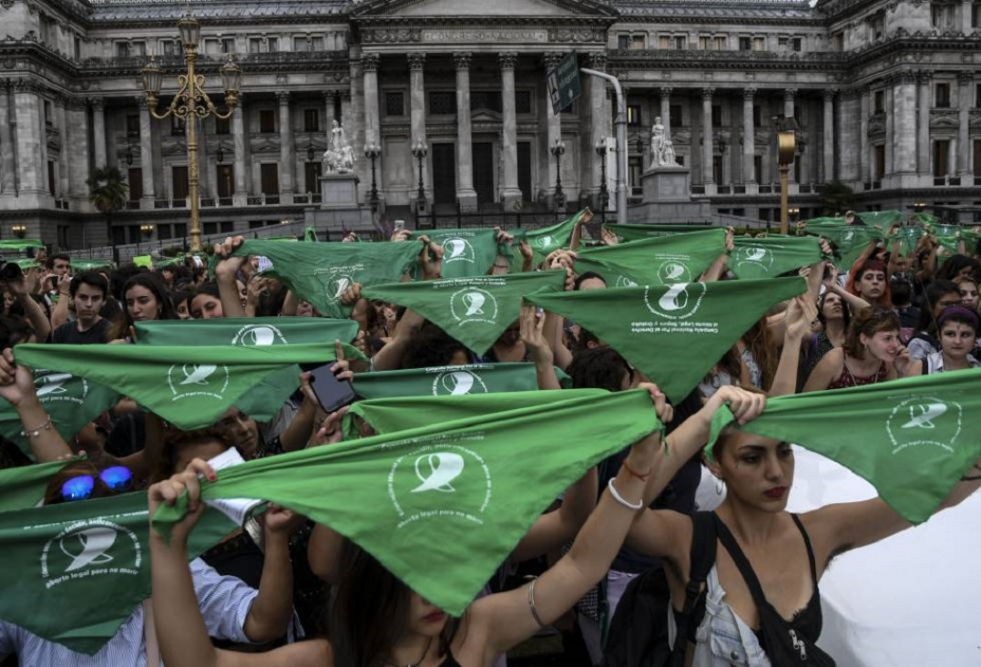 imagen "Vamos a empezar a pagar una deuda de la democracia"