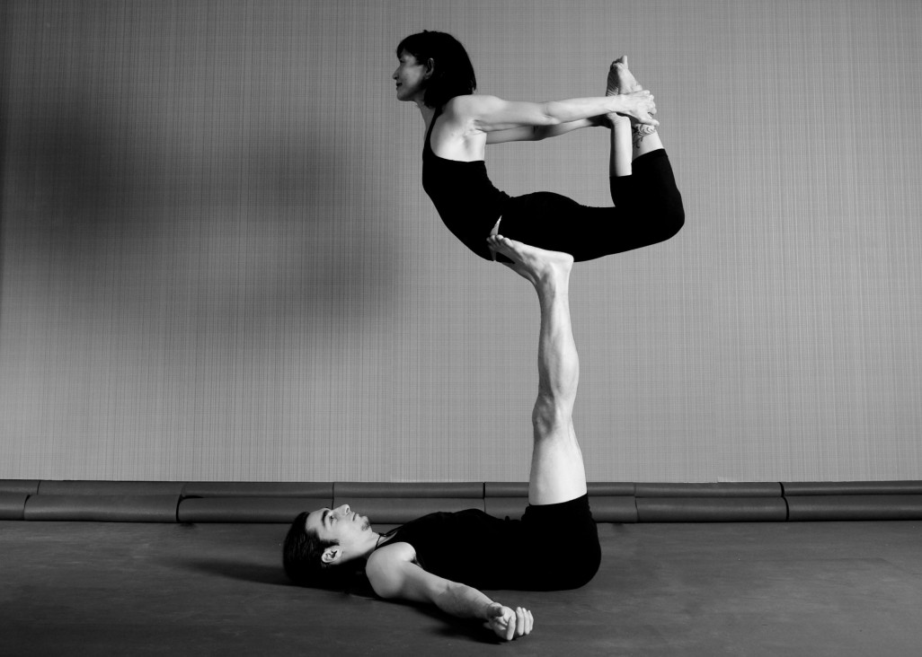 imagen Taller de AcroYoga, salud física y mental