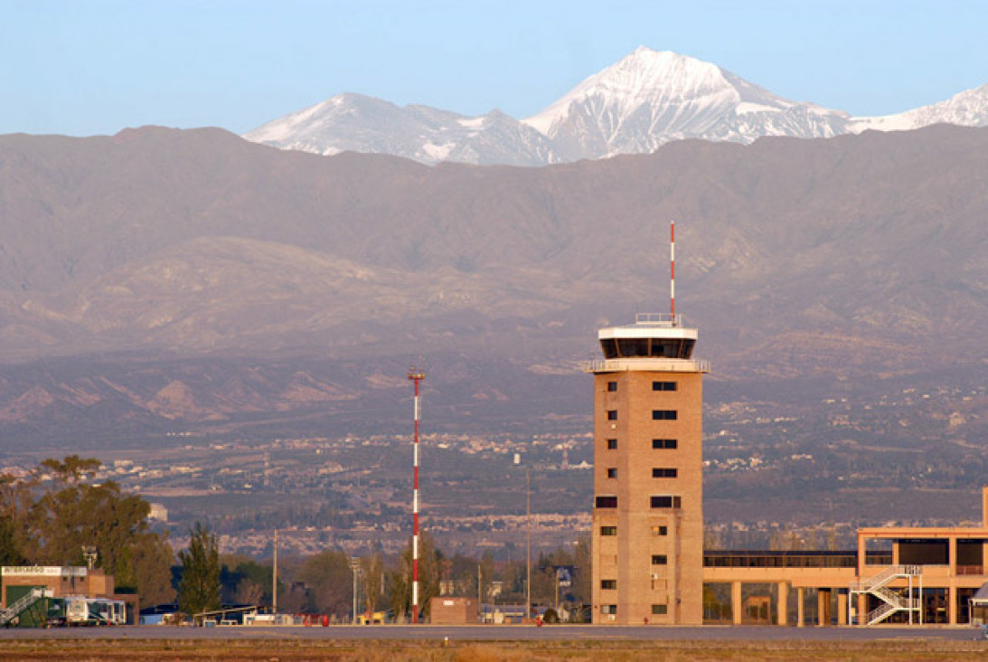 imagen ¿Qué sucede con el aeropuerto de Mendoza?