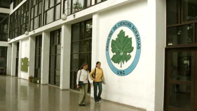 imagen Estudiantes y docentes de Ciencias Agrarias deberán firmar un consentimiento previo a cualquier salida educativa