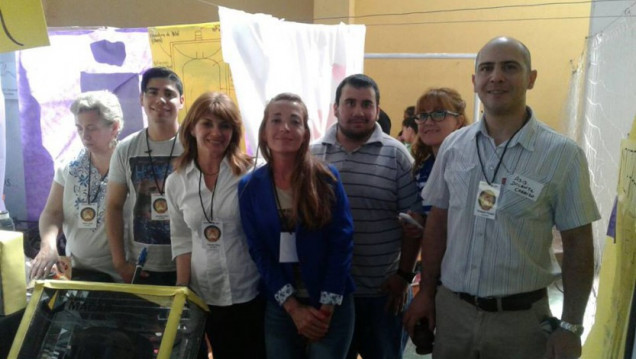 imagen Estudiantes de un CENS crearon un termocalentador solar para ahorrar energía