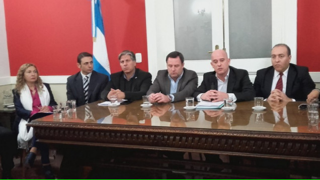 imagen Gustavo Arenas: "sigue vigente el fallo de la jueza con el tope del 80%"