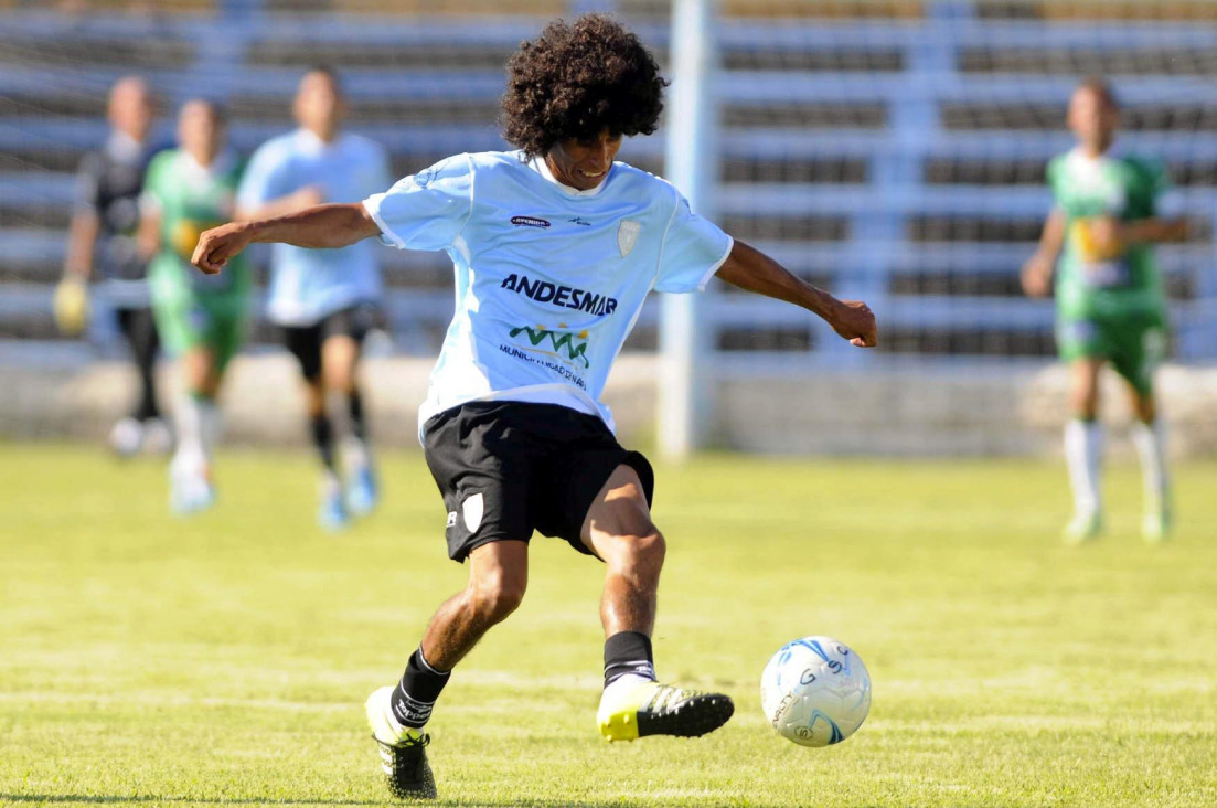 imagen El buen fútbol llegó al Lobo