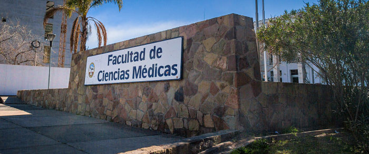 imagen Ingreso a Medicina: "Operativamente no se puede formar a todos los aspirantes"
