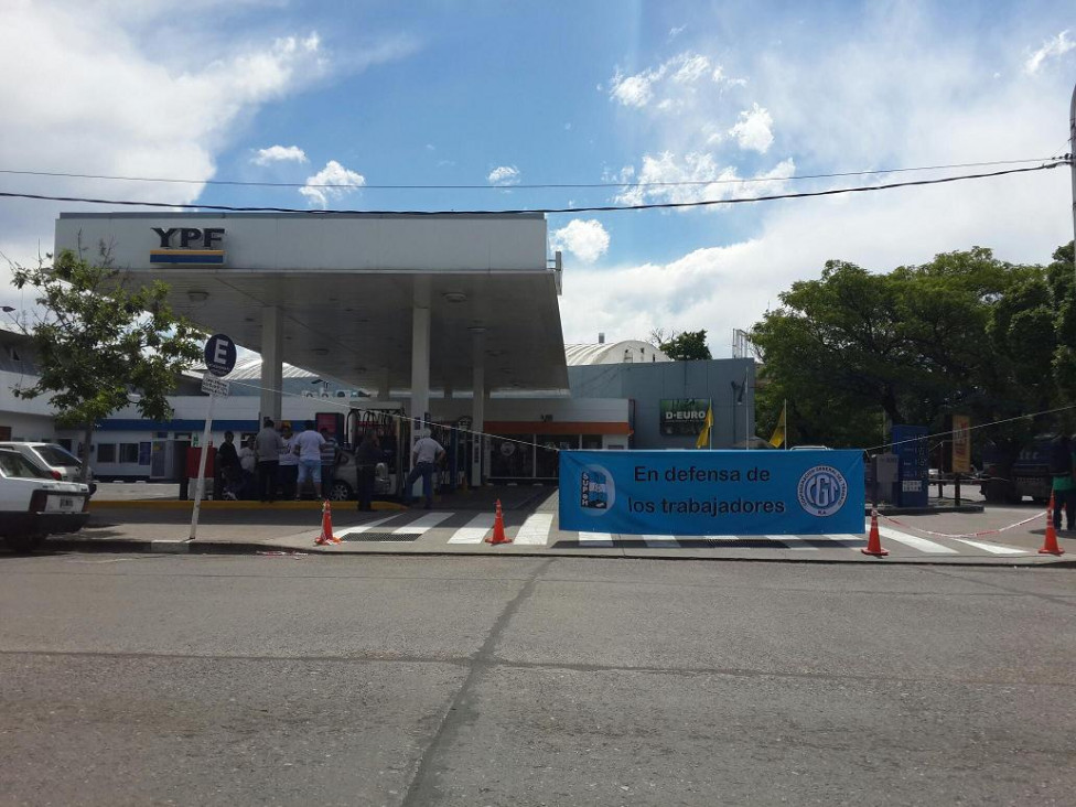 imagen Paro de la CGT: sin estaciones de servicio ni taxis en Mendoza