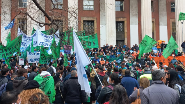 imagen "Es un desacierto del Gobierno provincial no abrir paritarias"