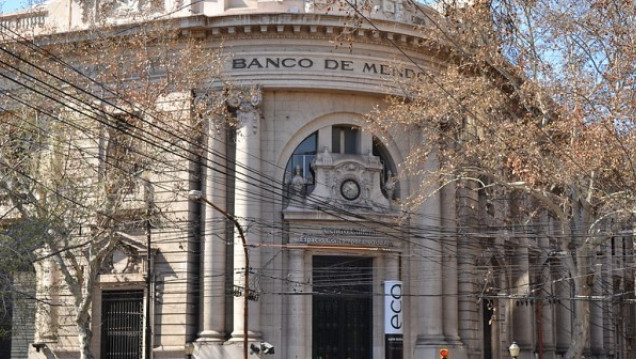 imagen Debate sobre el proyecto oficial para reabrir un banco provincial