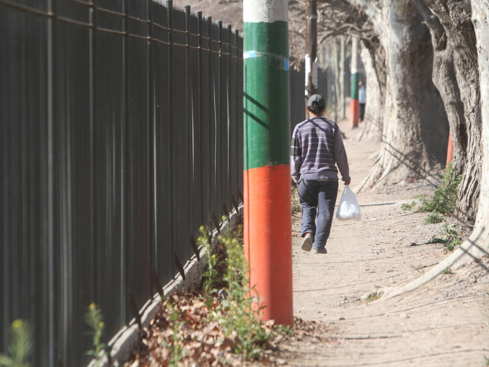 imagen Guaymallén quiere multar a barrios que construyeron una reja de seguridad