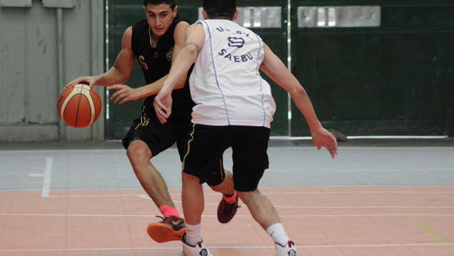 imagen Básquet: U Maza consiguió el triunfo