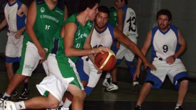 imagen Básquet federado en la UNCUYO: "Volveremos a codearnos con los grandes"