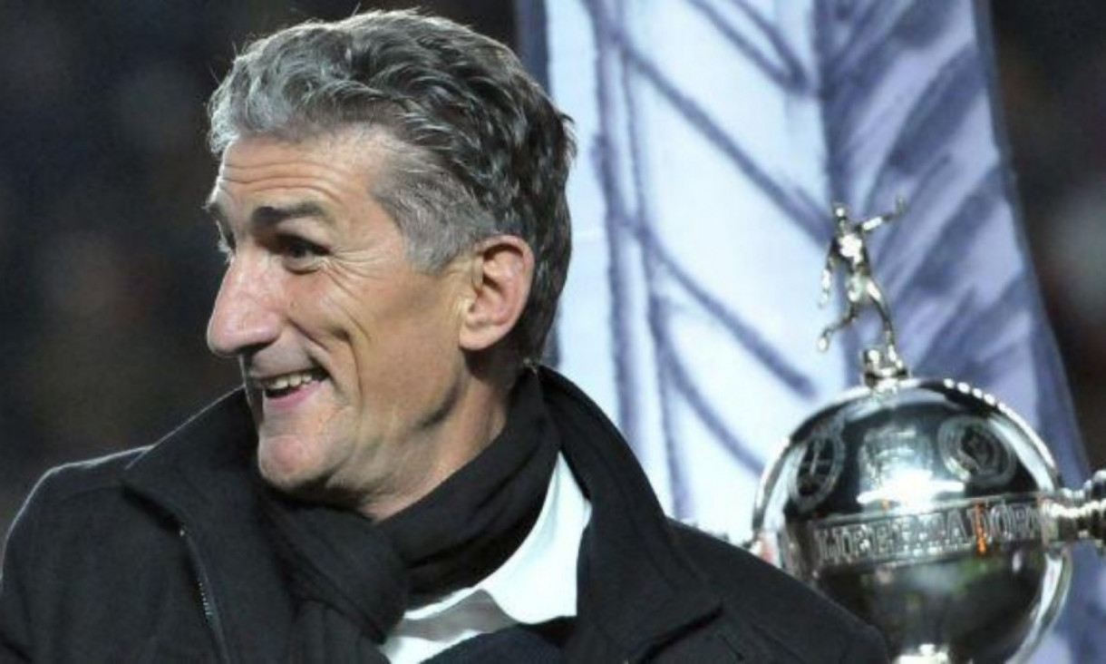 imagen El Patón Bauza debuta como DT de la seleccion en suelo mendocino