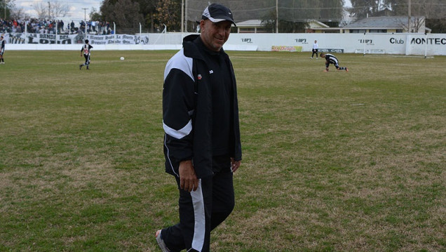 imagen Walter Bernabé: "Lo principal es salvar la categoría"