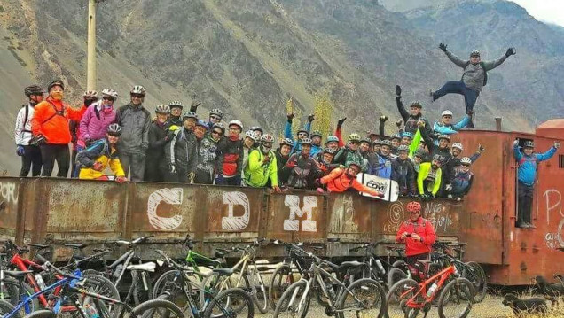 imagen Bicicleteada en "grupete" por la montaña