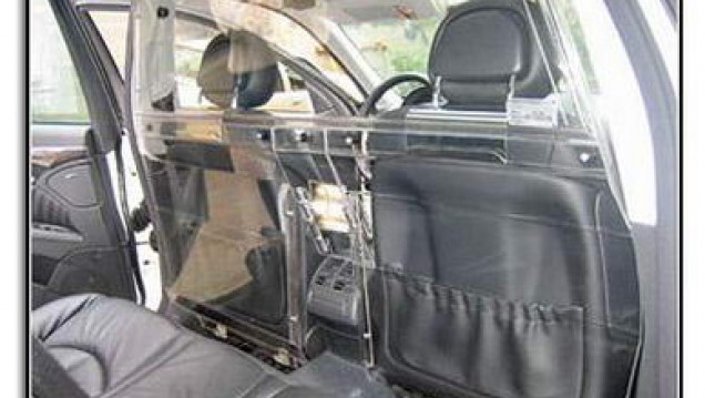 imagen El Ministerio de Transporte dio más tiempo para colocar los blindex en los taxis