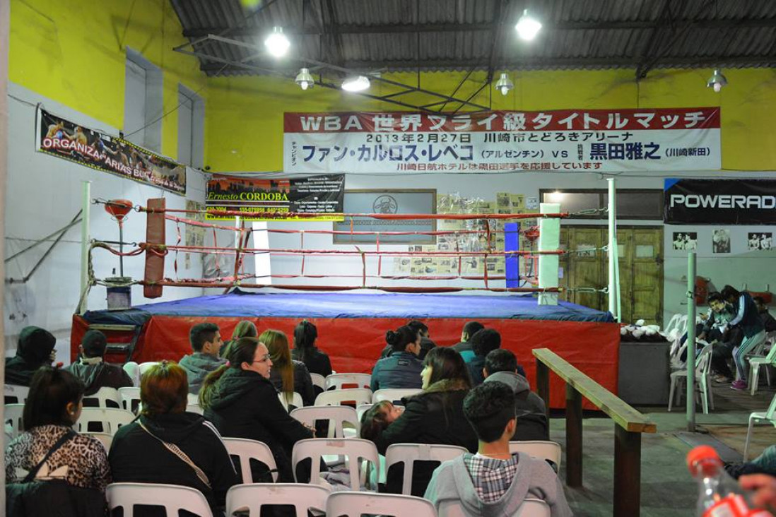 imagen Noche de boxeo en Las Heras  