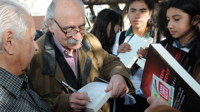 imagen Reeditan "Don San Martín, véngase, conversemos" de Rodolfo Braceli