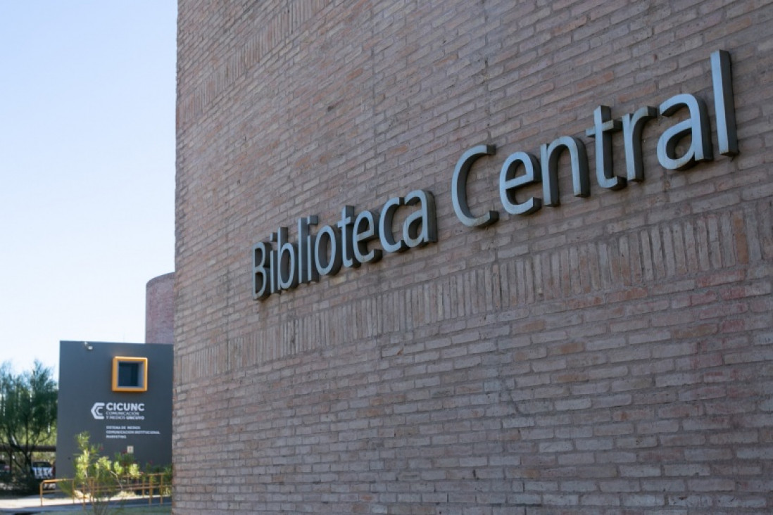imagen Día del Lector y la Lectora: nueva edición de "Libro Libre" en la Biblioteca Central de la UNCUYO