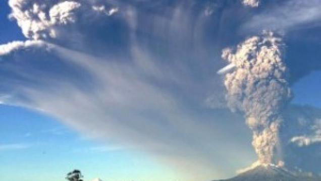 imagen Bariloche y Villa La Angostura afectadas por las cenizas del volcán Calbuco