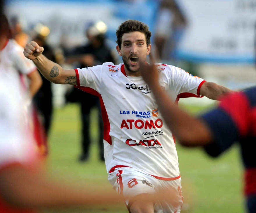 imagen Fernando Cámara: "No tengo la cabeza puesta en qué club voy a jugar"