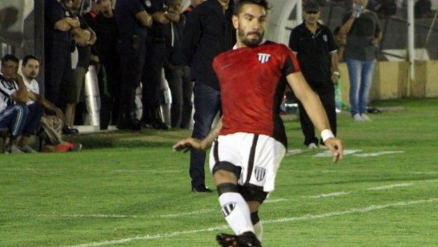 imagen Cucchi: "Queremos la revancha y llevar a Gimnasia a la B Nacional"